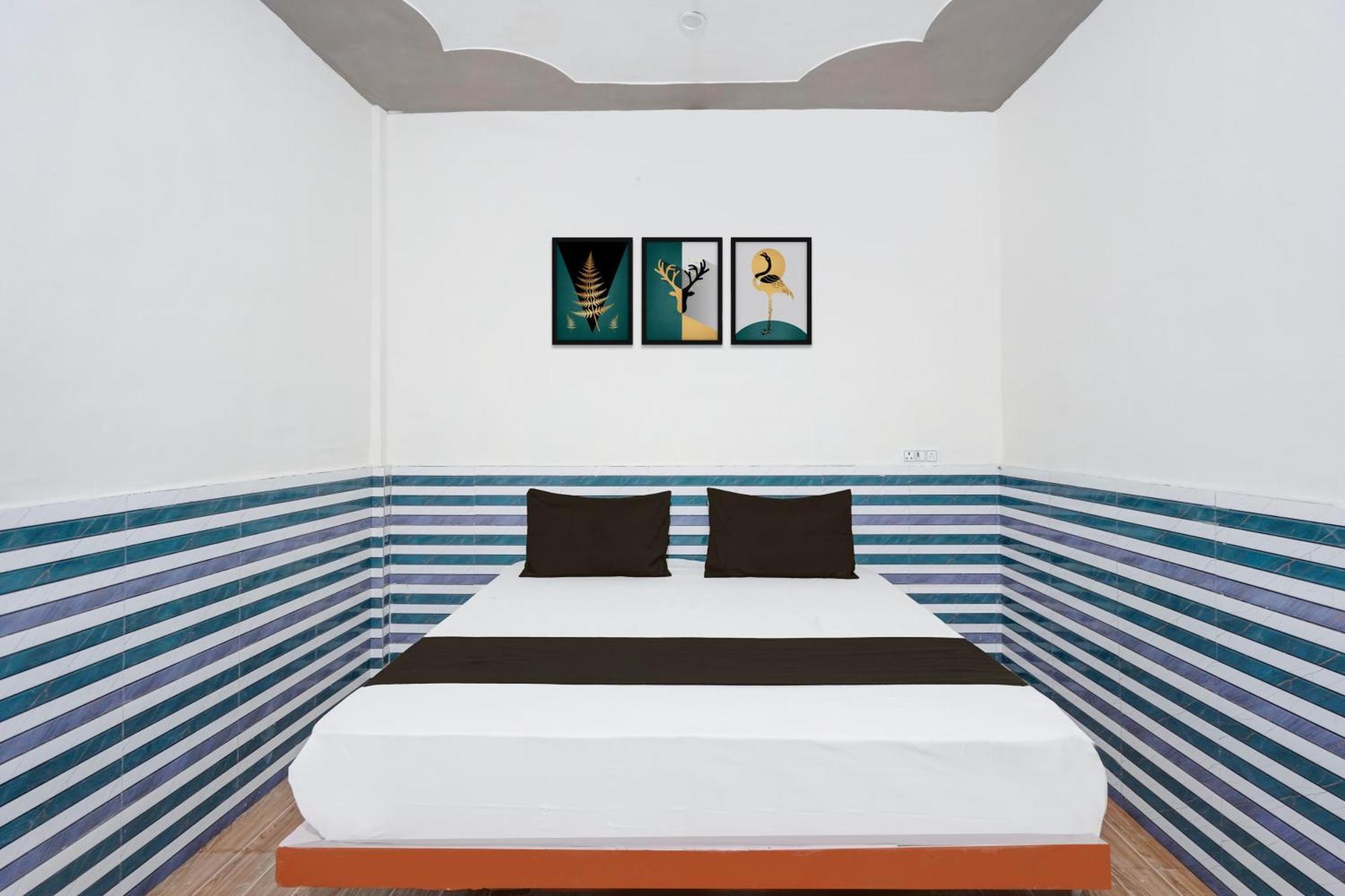 Hotel O Golden Bird Noida Exterior photo